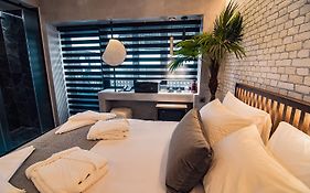 Project 3 Urban Chic Hotel